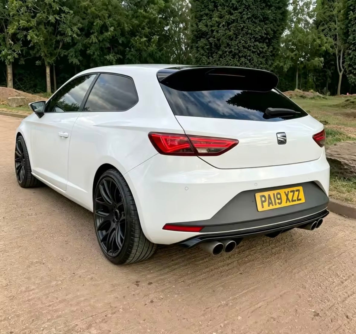 Mk3/3.5 Leon 3dr Gloss Black Spoiler
